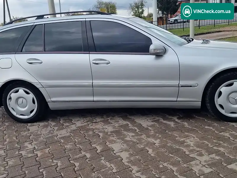 Mercedes-Benz C-Class 2003, фото з оголошення 2 з 20, VIN WDB2032161F333132
