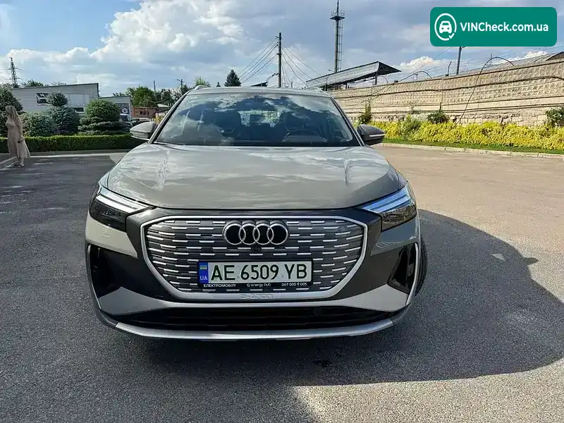 Audi Q4 e-tron 2023, фото з оголошення 1 з 20, VIN LFVVB9G36P5231012