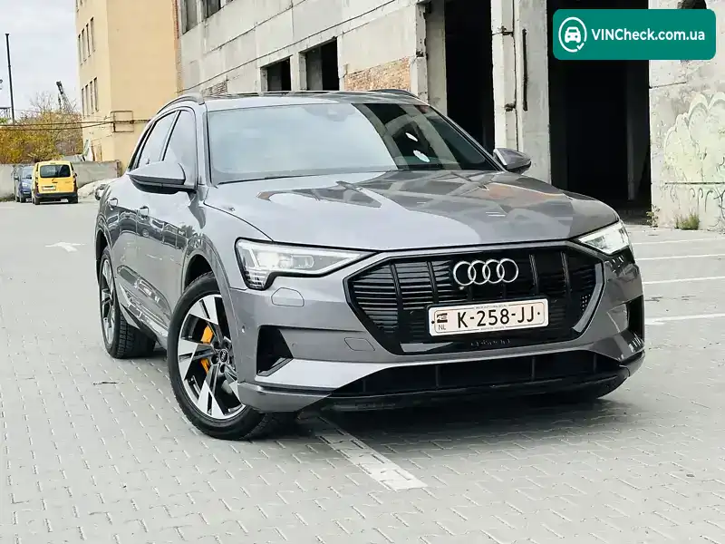 Audi e-tron 2020, фото з оголошення 2 з 21, VIN WAUZZZGE9MB019737