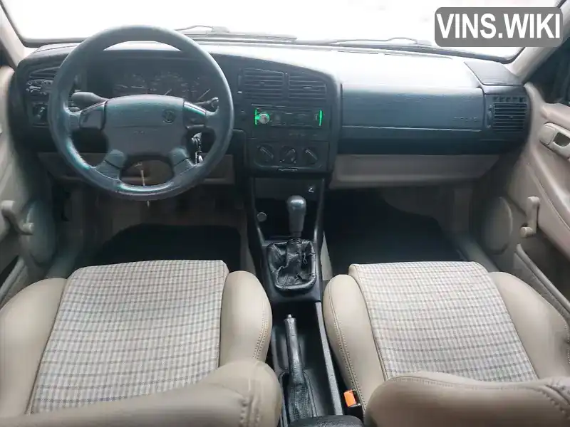 Volkswagen Passat 1996, фото з оголошення 2 з 21, VIN WVWZZZ3AZTE048285