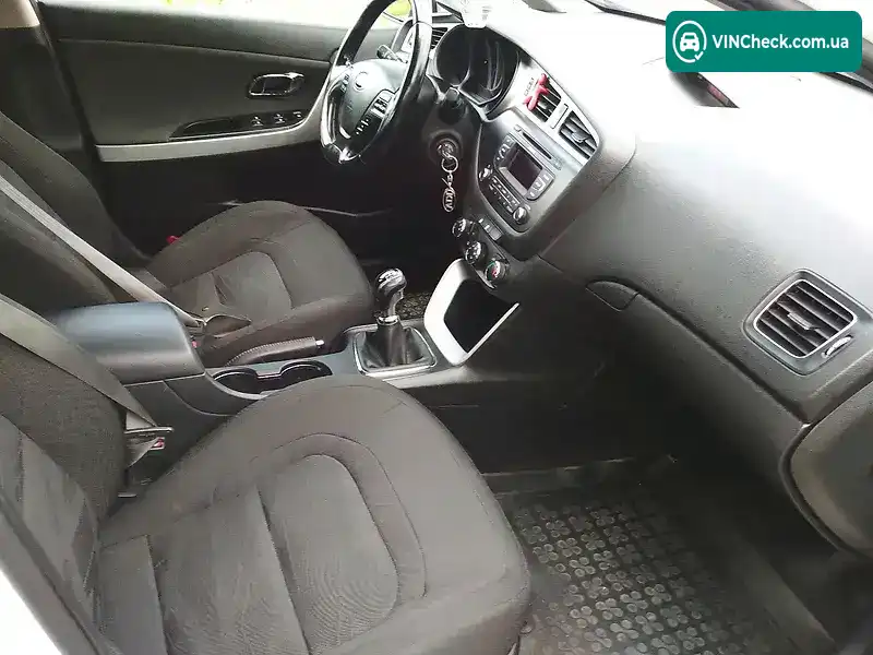 Kia Ceed 2012, фото з оголошення 2 з 20, VIN U5YHM811ADL001069