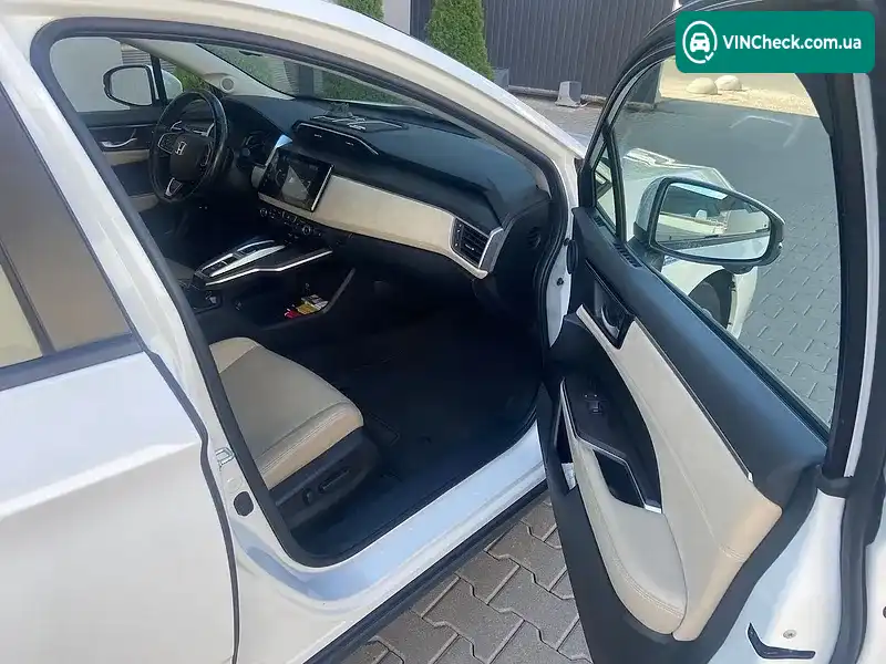 Honda Clarity 2017, фото з оголошення 1 з 15, VIN JHMZC5F3XJC003581