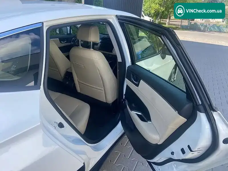 Honda Clarity 2017, фото з оголошення 2 з 15, VIN JHMZC5F3XJC003581