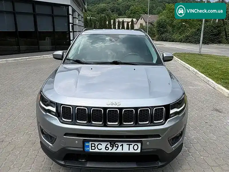 Jeep Compass 2018, фото з оголошення 1 з 18, VIN 3C4NJDBB6JT333171