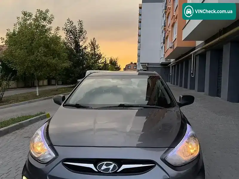 Hyundai Accent 2012, фото з оголошення 2 з 8, VIN Z94CT41CBCR192712