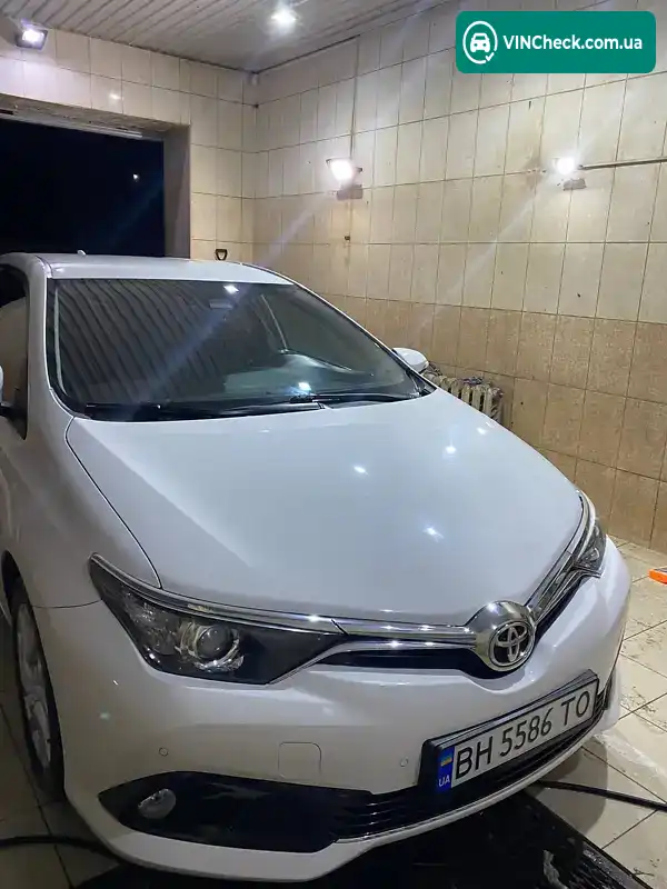 Toyota Auris 2018, фото з оголошення 2 з 12, VIN SB1ME3JE30E109946