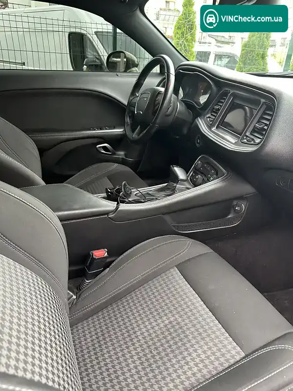 Dodge Challenger 2018, фото з оголошення 1 з 9, VIN 2C3CDZAG9JH251697