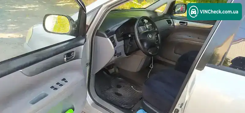 Toyota Avensis Verso 2002, фото з оголошення 2 з 11, VIN JTEGH22B205004860