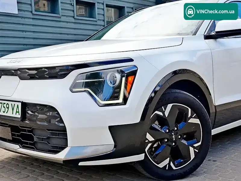 Kia Niro 2023, фото з оголошення 2 з 21, VIN KNDCR3L17P5049086