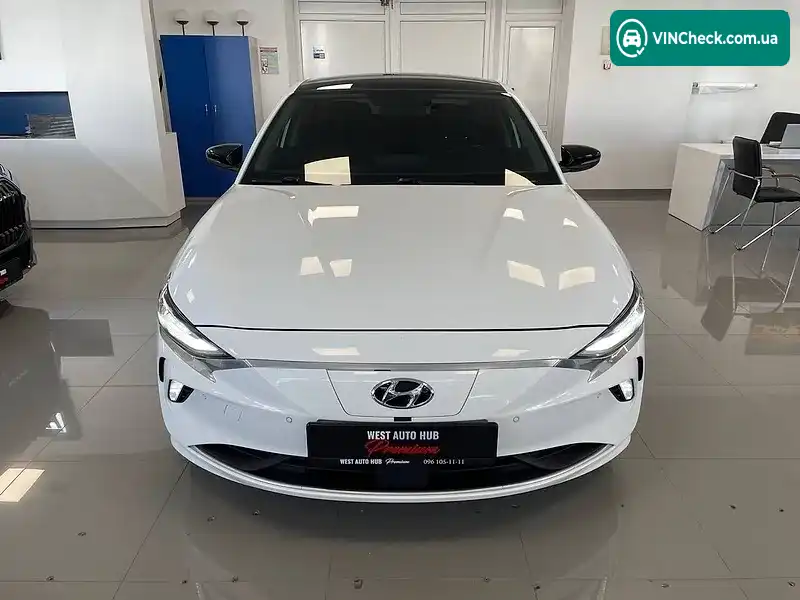 Hyundai Lafesta Ev 2020, фото з оголошення 2 з 20, VIN LBES6AXD6LW000993