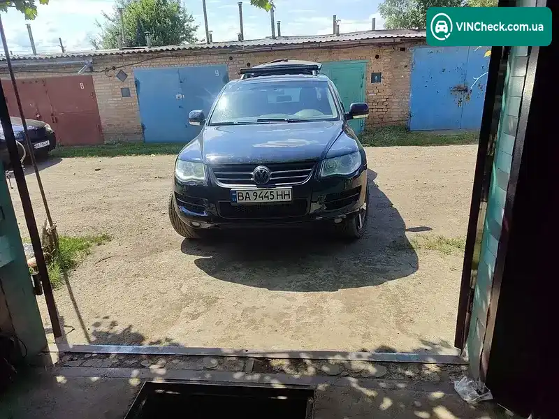 Volkswagen Touareg 2005, фото з оголошення 1 з 14, VIN WVGZZZ7LZ5D057323