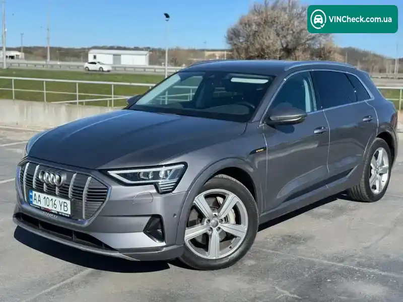 Audi e-tron 2020, фото з оголошення 1 з 16, VIN WAUZZZGE1LB026972