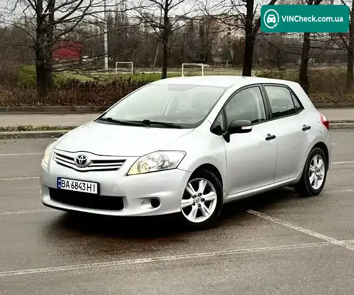 Toyota Auris 2011, фото з оголошення 1 з 9, VIN NMTKT58EX0R031524
