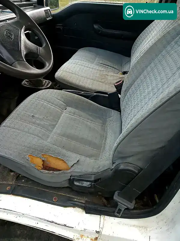 Hyundai H 100 1998, фото з оголошення 1 з 3, VIN KMFFD27APTU237240