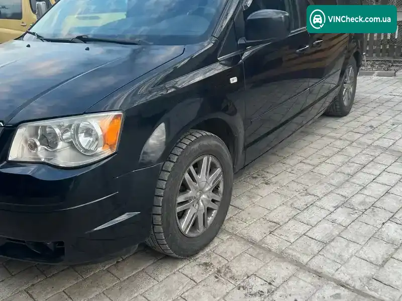 Chrysler Grand Voyager 2008, фото з оголошення 2 з 17, VIN 1A8HSH4948B119294