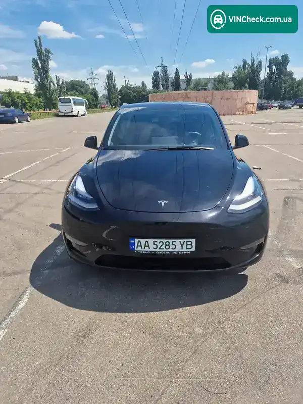 Tesla Model Y 2021, фото з оголошення 1 з 17, VIN 7SAYGAEE1NF322912