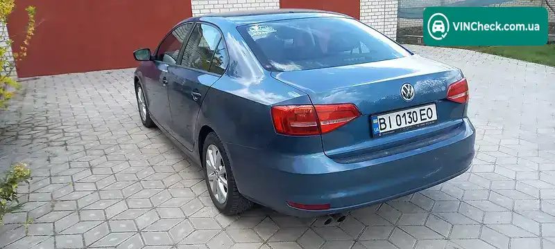 Volkswagen Jetta 2015, фото з оголошення 2 з 7, VIN 3VW2K7AJ3FM302839