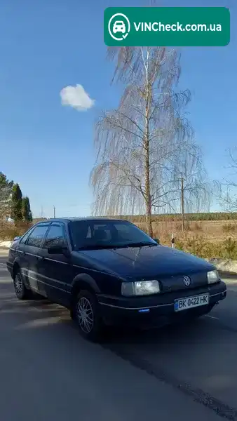 Volkswagen Passat 1988, фото з оголошення 2 з 16, VIN WVWZZZ31ZJE009901