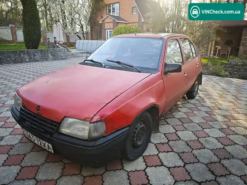 Opel Kadett 1985, фото з оголошення 2 з 18, VIN W0L000034F5084574