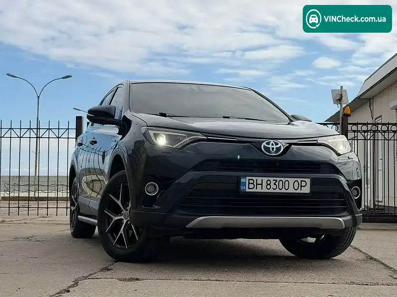Toyota RAV4 2017, фото з оголошення 1 з 20, VIN JTMRJREV80D114611