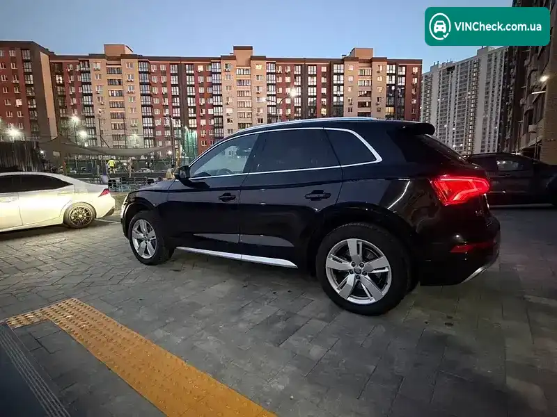 Audi Q5 2018, фото з оголошення 2 з 20, VIN WA1BNAFY9J2199501
