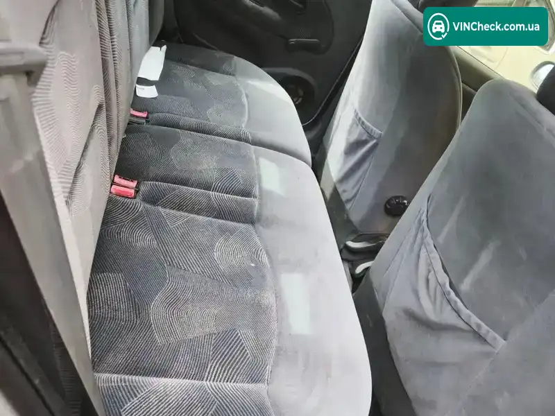 Renault Clio 1999, фото з оголошення 2 з 9, VIN VF1BB0D0F20833298