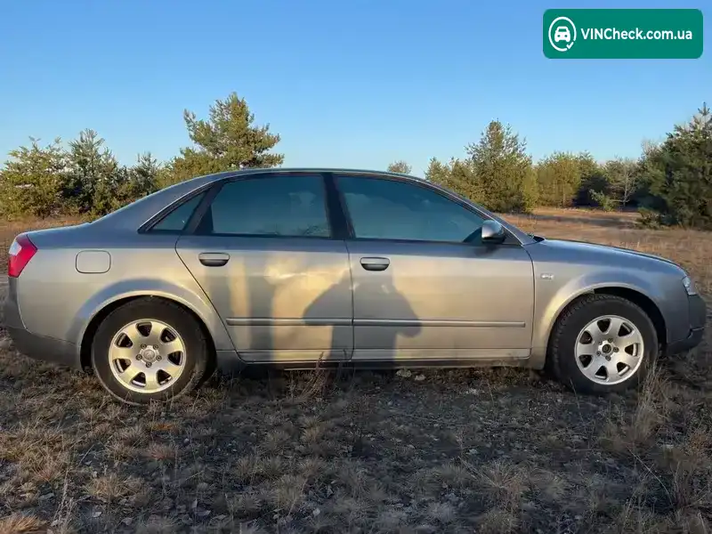 Audi A4 2001, фото з оголошення 2 з 16, VIN WAUZZZ8E72A079954
