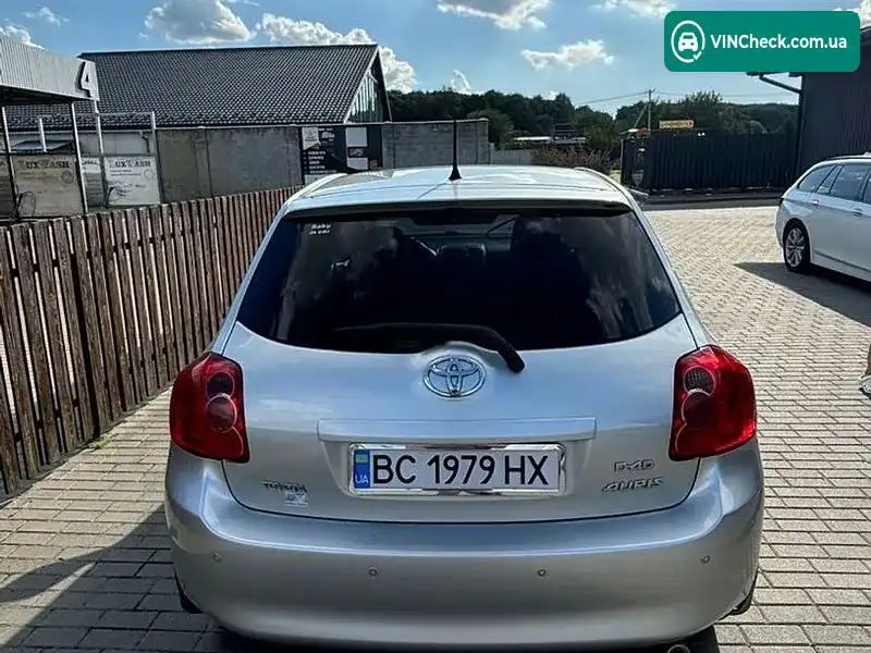 Toyota Auris 2009, фото з оголошення 2 з 6, VIN NMTKC56E80R035249