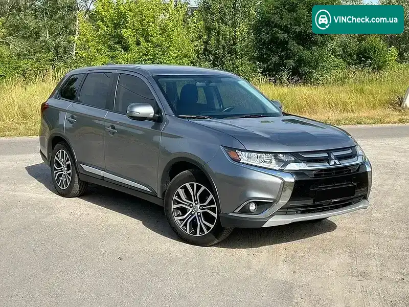 Mitsubishi Outlander 2018, фото з оголошення 2 з 5, VIN JA4AD3A35JZ040164