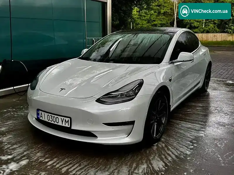 Tesla Model 3 2019, фото з оголошення 2 з 20, VIN 5YJ3E1EB5KF359539