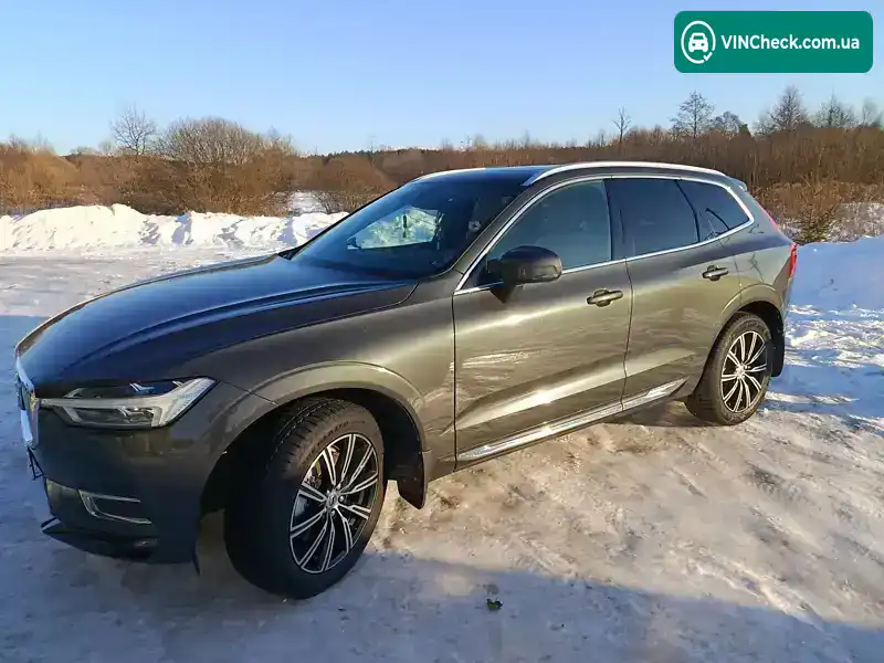 Volvo XC60 2018, фото з оголошення 2 з 21, VIN YV1UZA8UCJ1071099
