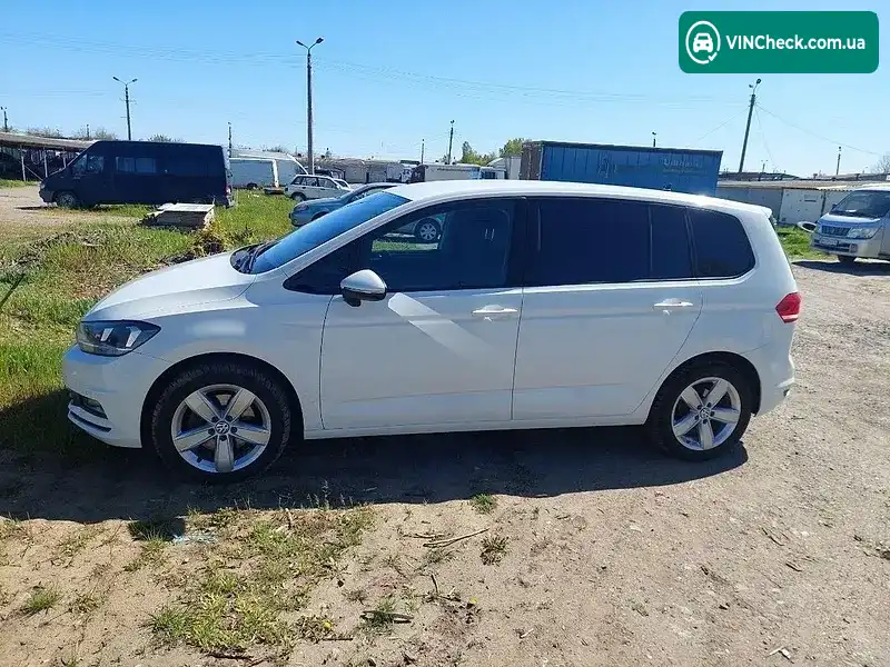 Volkswagen Touran 2017, фото з оголошення 2 з 10, VIN WVGZZZ1TZHW005007