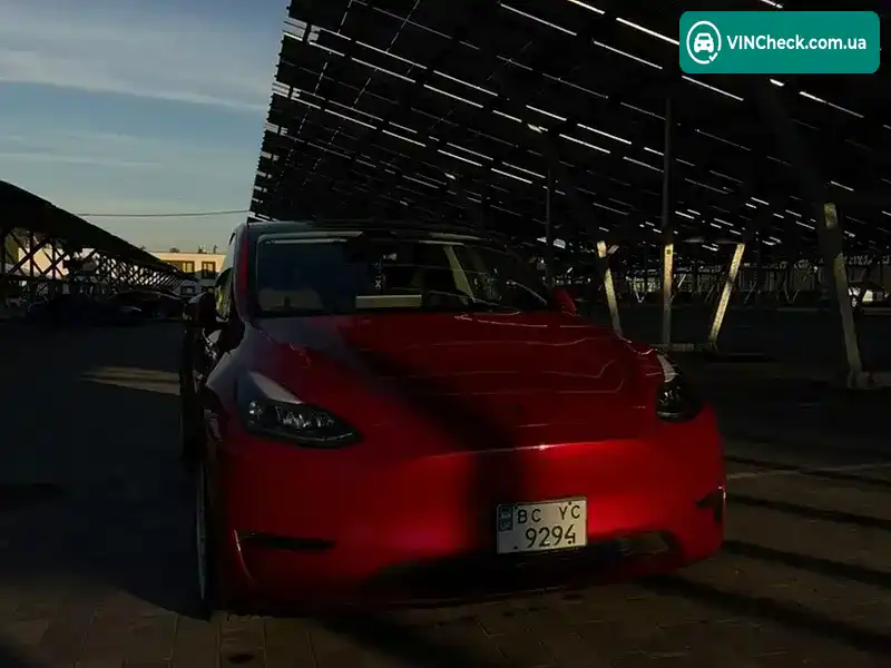 Tesla Model Y 2023, фото з оголошення 1 з 13, VIN 7SAYGDEE0PF664498
