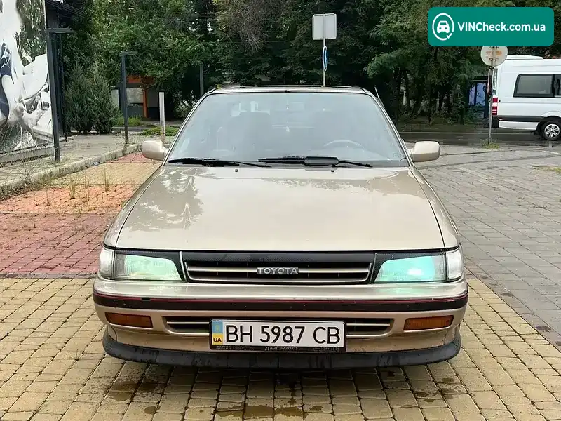 Toyota Carina 1992, фото з оголошення 2 з 20, VIN JT1LST171M0038959