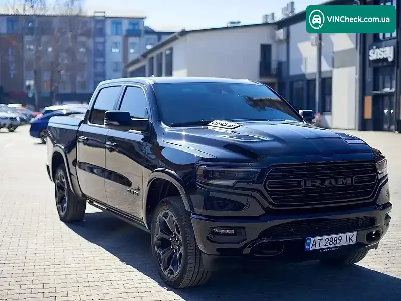 Ram 1500 2022, фото з оголошення 2 з 13, VIN 1C6SRFJT3NN342702