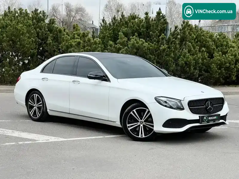 Mercedes-Benz E-Class 2019, фото з оголошення 2 з 21, VIN WDDZF0EB1KA689582