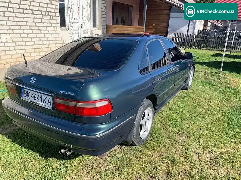 Honda Accord 1998, фото з оголошення 2 з 13, VIN SHHCE8570WU026931