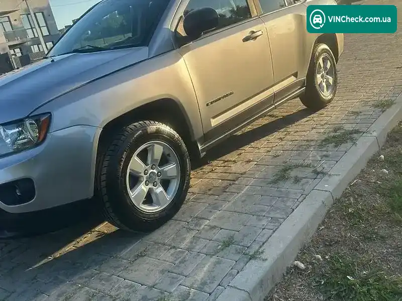 Jeep Compass 2015, фото з оголошення 2 з 16, VIN 1C4NJCBA0FD249667