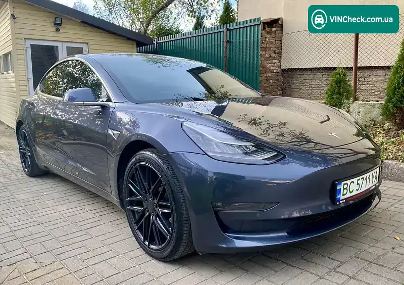 Tesla Model 3 2018, фото з оголошення 1 з 20, VIN 5YJ3E1EBXJF103699