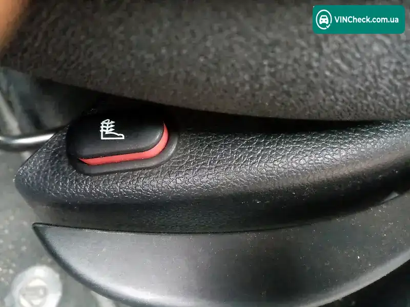Ford Fusion 2007, фото з оголошення, VIN WF0UXXGAJU7T88591