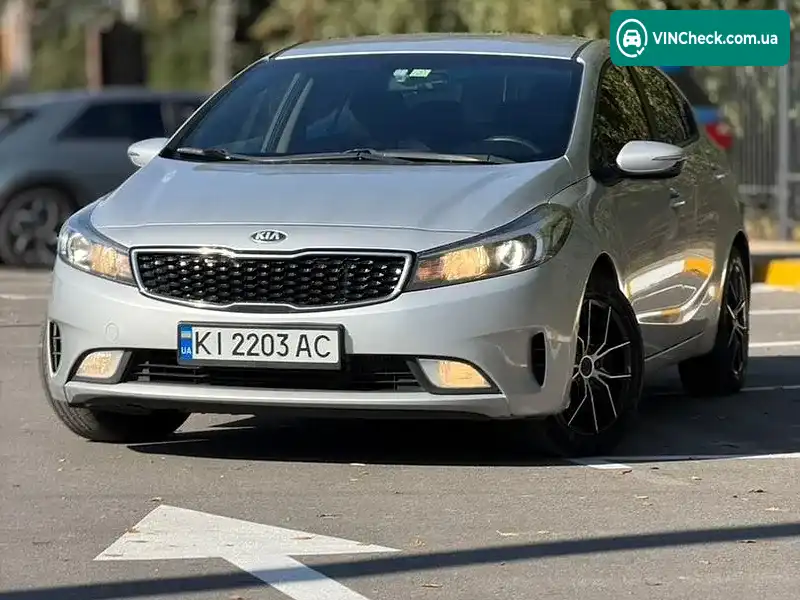Kia K3 2017, фото з оголошення 2 з 20, VIN KNAFJ41BGJA740160