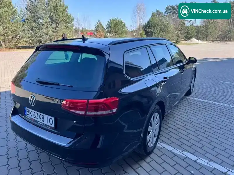 Volkswagen Passat 2019, фото з оголошення 1 з 10, VIN WVWZZZ3CZKE202238