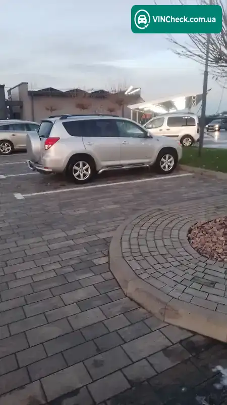 Toyota RAV4 2007, фото з оголошення 1 з 20, VIN JTMBD31V576045483