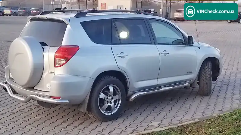 Toyota RAV4 2007, фото з оголошення 2 з 20, VIN JTMBD31V576045483