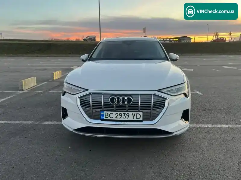 Audi e-tron 2019, фото з оголошення 2 з 19, VIN WA1VAAGE7KB009368
