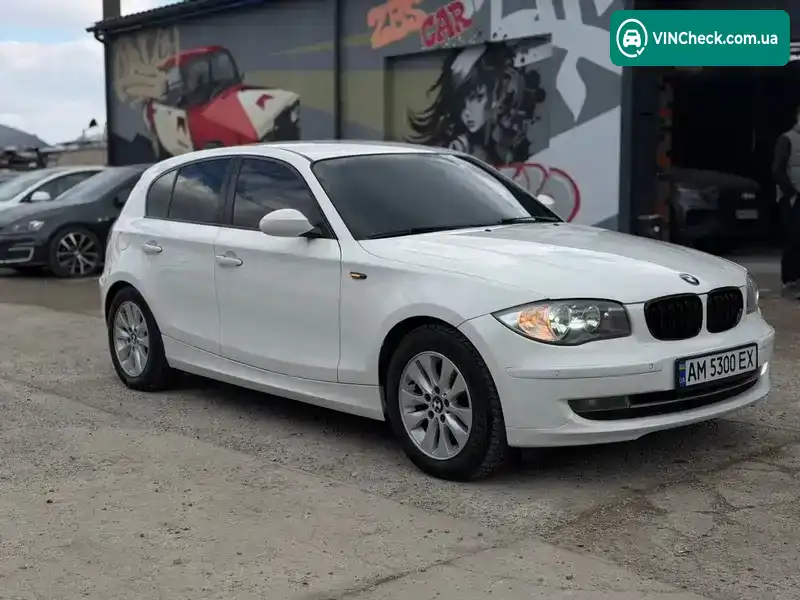 BMW 1 Series 2009, фото з оголошення 1 з 21, VIN WBAUD71040P409264