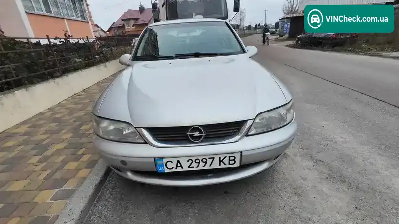 Opel Vectra 2000, фото з оголошення 1 з 17, VIN W0L0JBF6817019026