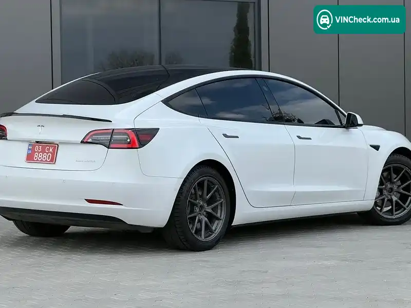 Tesla Model 3 2021, фото з оголошення 2 з 20, VIN 5YJ3E1EB2MF061792