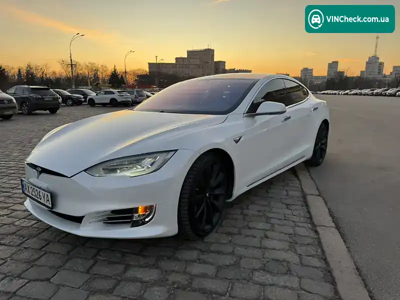 Tesla Model S 2017, фото з оголошення 2 з 13, VIN 5YJSA1E13HF180231