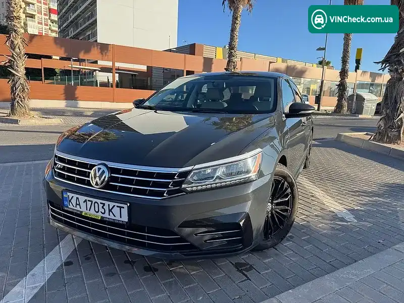 Volkswagen Passat 2017, фото з оголошення 2 з 20, VIN 1VWDT7A31HC085822